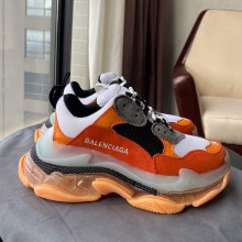 Balenciaga Triple-S  Clunky sneaker  Bs091
