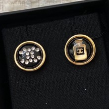 Chanel Ear studs Ce027
