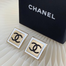 Chanel Ear studs Ce03702