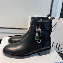 GIVENCHY First layer calfskin Short boots in Black GVs005