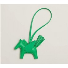 HERMES Rodeo Pegase PM charm VERT COMICS 2024