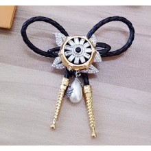Louis Vuitton LV Windsor Fleur Brooch MP2197
