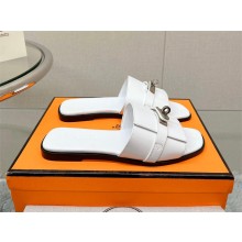 Hermes Giulia FLAT sandal in calfskin white 2023
