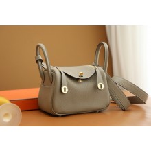 Hermes Mini Lindy 19cm Bag in original  taurillon clemence leather GRIS  TOURTERELLE with gold hardware(handmade)