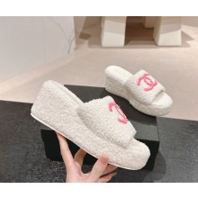 Chanel Platform CC Logo Shearling slippers white/pink 2024
