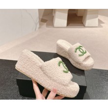 Chanel Platform CC Logo Shearling slippers white/green 2024