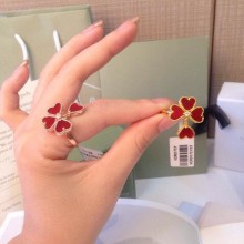 Van Cleef Arpels Effeuillage ring