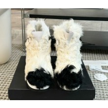 Chanel shearling snow boots in white 2024