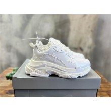 Balenciaga Triple S Sneaker in white rubber 2023