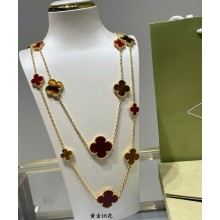 Van Cleef & Arpels Magic Alhambra necklace,16 motifs 03 2024