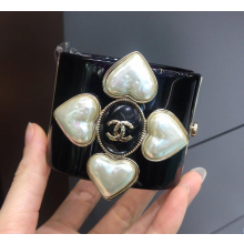 CHANEL Metal & Resin CUFF AB7516