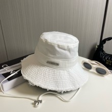 Jacquemus Le bob Gadjo Bucket Hat white 2024