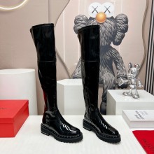 Valentino Garavani Rockstud thigh-high boots in patent leather 2023
