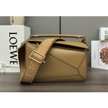 LOEWE Small Puzzle bag insatin calfskin clay green 2024