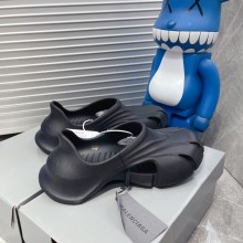 balenciaga Mold Closed in black rubber 