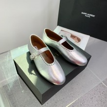 Alaia Ballerinas in metallic lambskin silver 2023