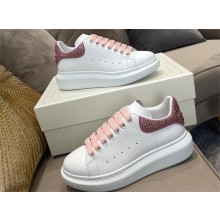 Alexander McQueen Women's Oversized Sneaker with crystal-embellishment in White/pink 2023
