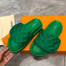 Louis Vuitton Pool Pillow Flat Comfort Mule green 2023
