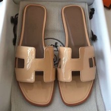 Hermes Oran Flat Slipper Sandals in Patent Calfskin Beige