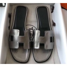 Hermes Oran Flat Slipper Sandals in Metallic Leather Silver Gray/Black
