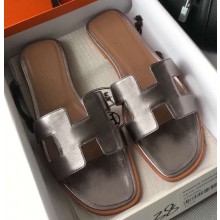 Hermes Oran Flat Slipper Sandals in Metallic Leather Gun Color