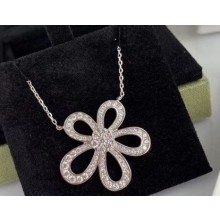 Van Cleef & Arpels Flowerlace Pendant Nacklace