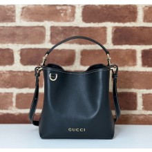 Gucci Mini borsa a secchiello GG Emblem 815118 2024