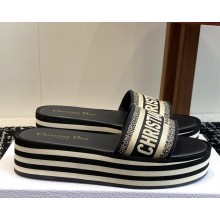 DIOR Dway Platform Slide Embroidered Cotton 01 2025