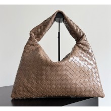 Bottega Veneta Hop Shoulder bag with Intrecciato craftsmanship in calf leather brown 2025
