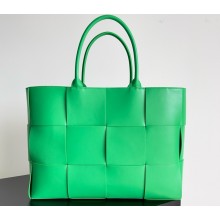 Bottega Veneta Arco Large Leather Tote green 2025