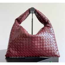 Bottega Veneta Hop Shoulder bag with Intrecciato craftsmanship in calf leather Barolo 2025