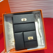 Hermes Kelly Multipocket To Go pouch gold 01 2025