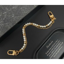 Louis Vuitton M02608 Pearl River Bag Charm Gold-toned metal White resin pearls 2025