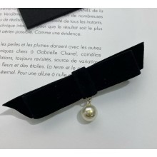 Chanel Bow Barrette Silk & Imitation Pearl AAA846 Black & Pearly White 2025