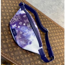 Louis Vuitton Discovery Bumbag PM Bag M20587 Blue Monogram Bandana Print