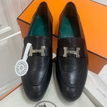 Hermes Paris loafer with signature "H" detail 01