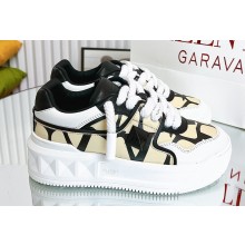 Valentino ONE STUD Low-top Sneakers in calfskin 04 2023