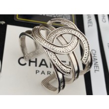 Chanel Metal Cuff Bracelet 12 2024