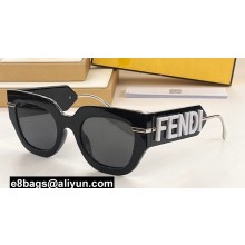 Fendi Fendigraphy Square Sunglasses FE40097l 03 2024