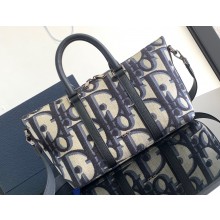 Dior Weekender 25 Bag in Beige and Black Maxi Dior Oblique Jacquard 2024