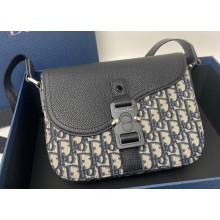 Dior Small Saddle Messenger Bag with Flap in Beige and Black Dior Oblique Jacquard and Black Grained Calfskin 2024