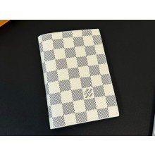 Louis Vuitton Passport Cover 36 2024