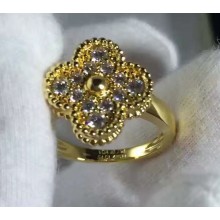 Van Cleef & Arpels Vintage Alhambra ring