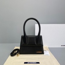 Jacquemus Le Chiquito large Bag BLACK in box leather 2023
