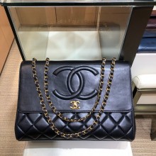 chanel black sheepskin vintage maxi flap Bag A92233