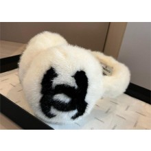 chanel WHITE CC LOGO Earmuffs 2024 