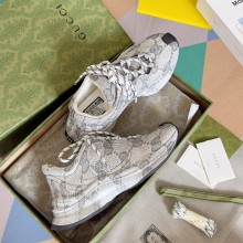 Gucci Women/Men GG print Run sneakers 725612 04 2023