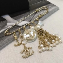 Chanel Brooch A58084 Gold/Pearly White/Crystal 2018