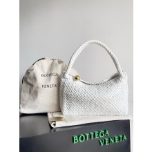 bottga veneta Tosca Shoulder Bag white 2024