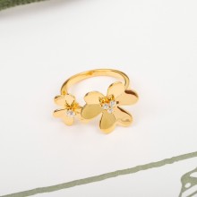 Van Cleef & Arpels Frivole Between the Finger ring yellow gold